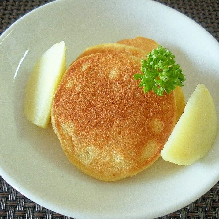 ゆでじゃがと粉チーズのお弁当大豆粉パンケーキ♪